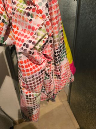 Chaqueta de esquí con estampado de puntos