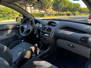 Peugeot 206 cc 2.0 2001