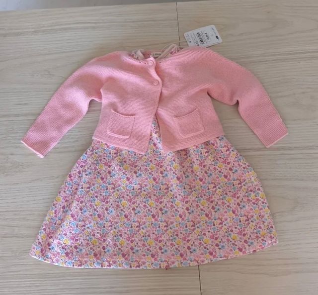 Conjunto vestido y chaqueta bebé rosa. 12 meses