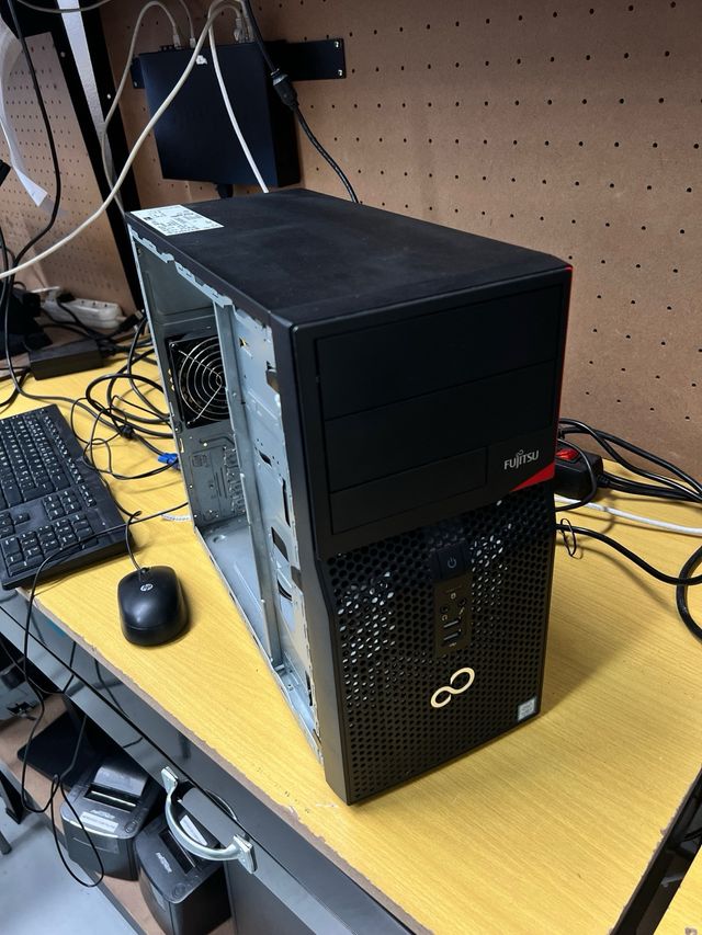 PC Fujitsu P556 E85+ Preto