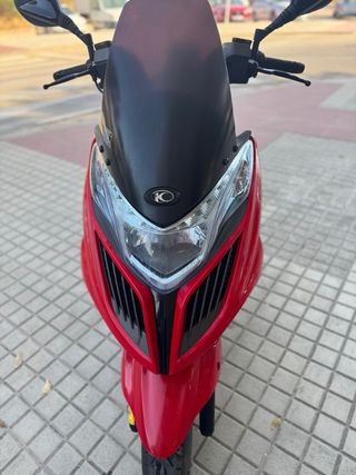 Kymco Yager GT 125i Scooter Roja