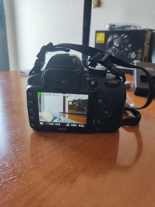 
Kit cámara profesional Nikon D3200 como nueva