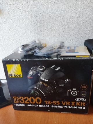 
Kit cámara profesional Nikon D3200 como nueva