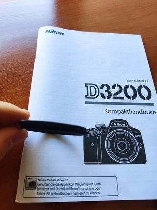 
Kit cámara profesional Nikon D3200 como nueva