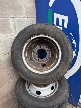 LLantas con neumático Renault Mascoot