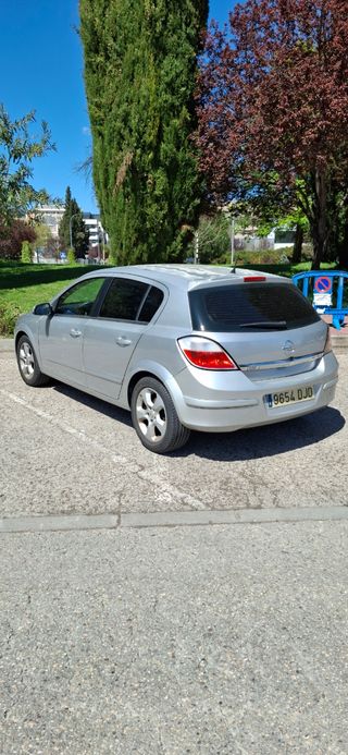 Opel atra 2006