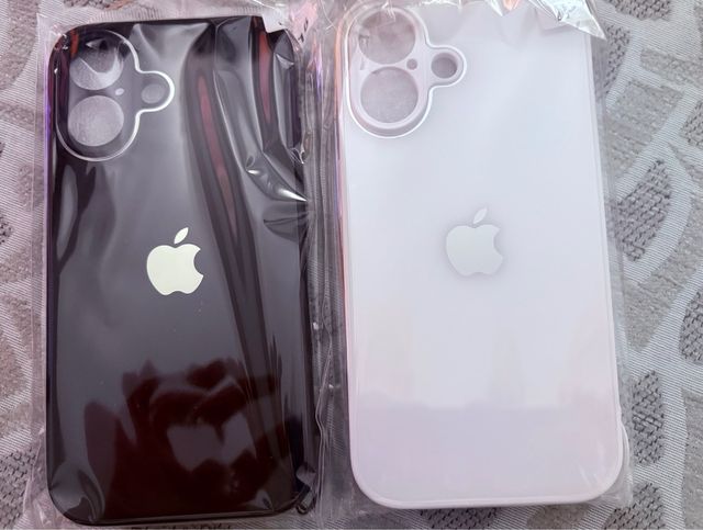 2 Fundas iPhone 16