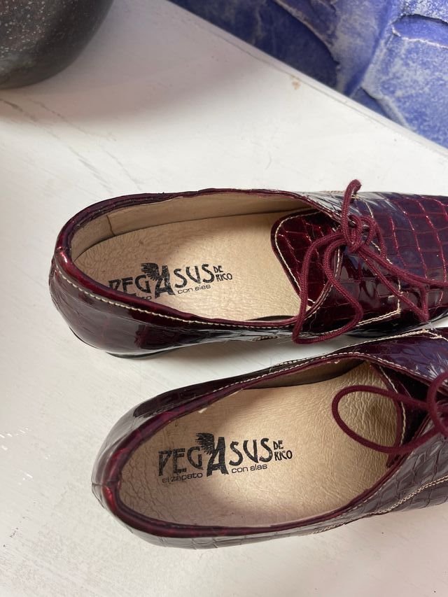 Zapatos de piel Pegasus mujer rojos