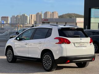 Peugeot 2008 / 2015 / 1.2 