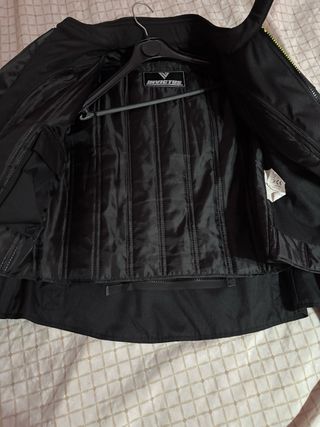 Chaqueta de moto.