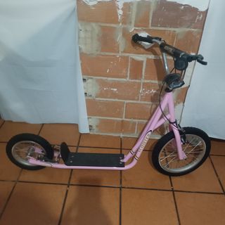 Patinete rosa para niña