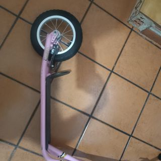 Patinete rosa para niña