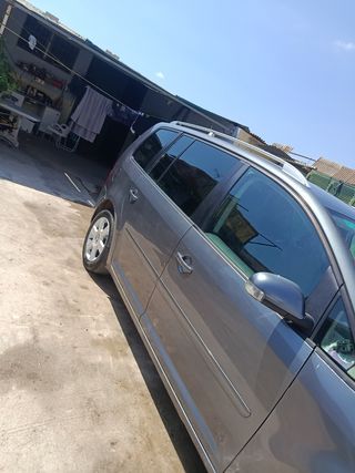 Volkswagen Touran 2006