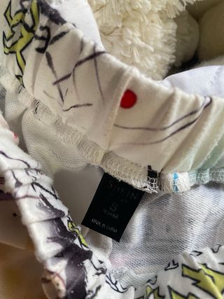 Pantalones anchos estampados
