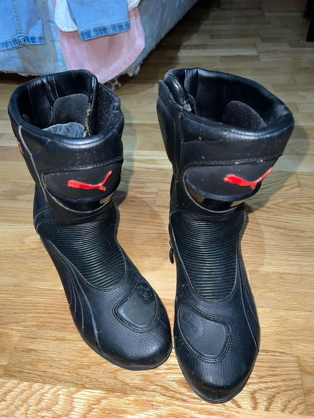 Botas de Moto Puma 42 Negras, muy poco comunes.