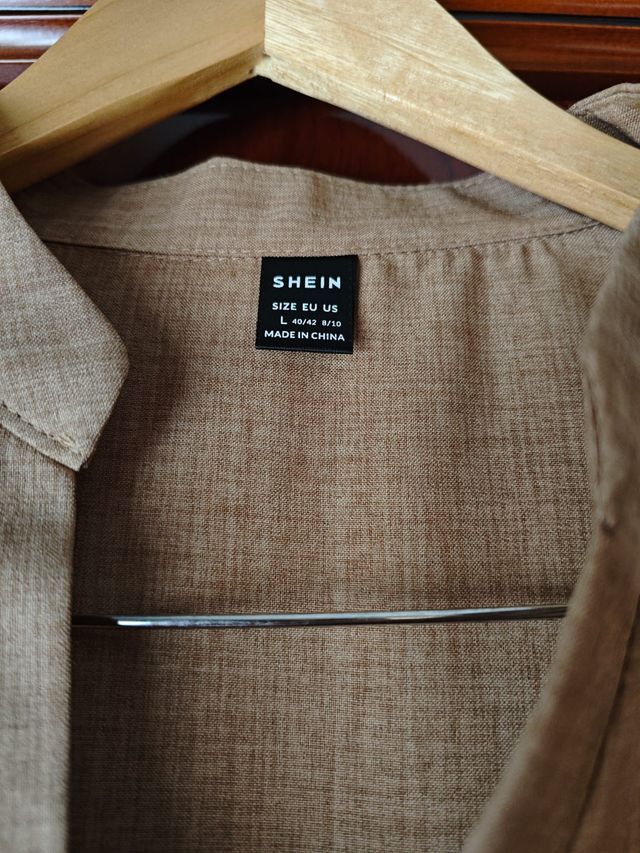 Camiseta SHEIN Camel Talla L