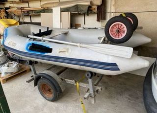 Semirrígida 3.1m con 2 motores y remolque