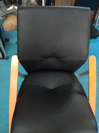 Silla de oficina negra