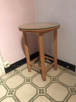 1 Mesas Camilla Pequeñas con Faldas y Cristal