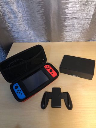 Nintendo Switch Rojo y Azul
