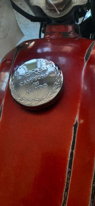 Moto Antorcha Derbi 49cc.
Clásica.