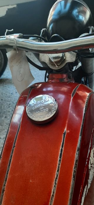 Moto Antorcha Derbi 49cc.
Clásica.