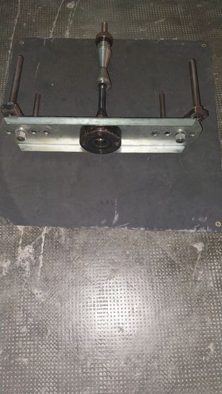 Equilibradora de ruedas CEMB C31