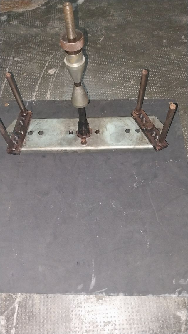 Equilibradora de ruedas CEMB C31