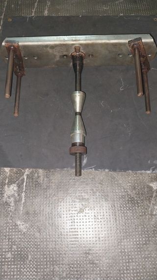 Equilibradora de ruedas CEMB C31