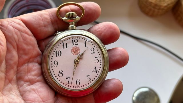 Precioso reloj principios sigloXX