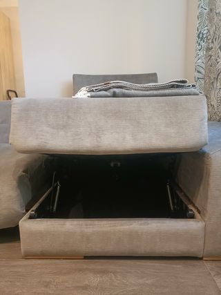 Sofá reclinable gris grande con chaiselongue