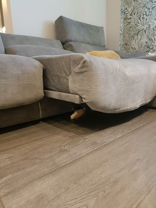 Sofá reclinable gris grande con chaiselongue