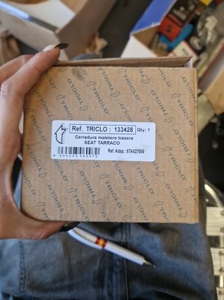 Cerradura maletero trasero seat terraco 5TA827505