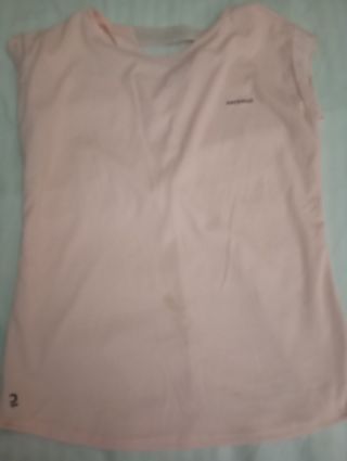 2 Camisetas deportivas 


 Kalenji sin mangas. 5 e