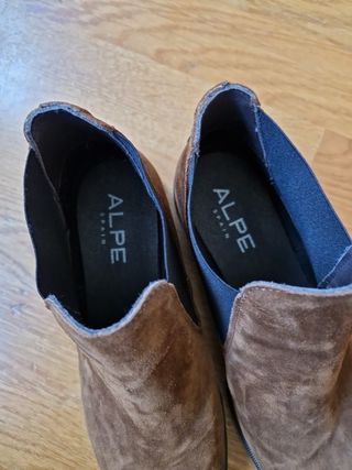 Zapatos de ante Alpe marrones