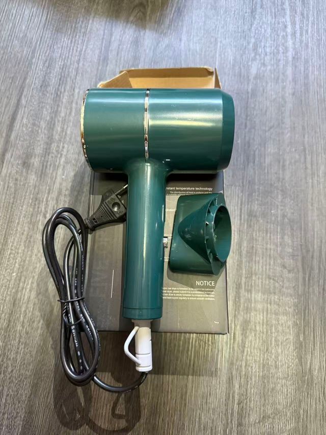 Secador de pelo profesional verde
