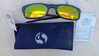 Gafas de sol Sun Planet rojas, 2 € unidad
