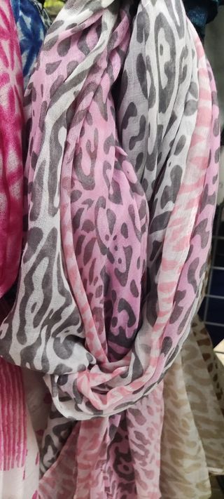 Bufanda Beige y Marrón Estampada