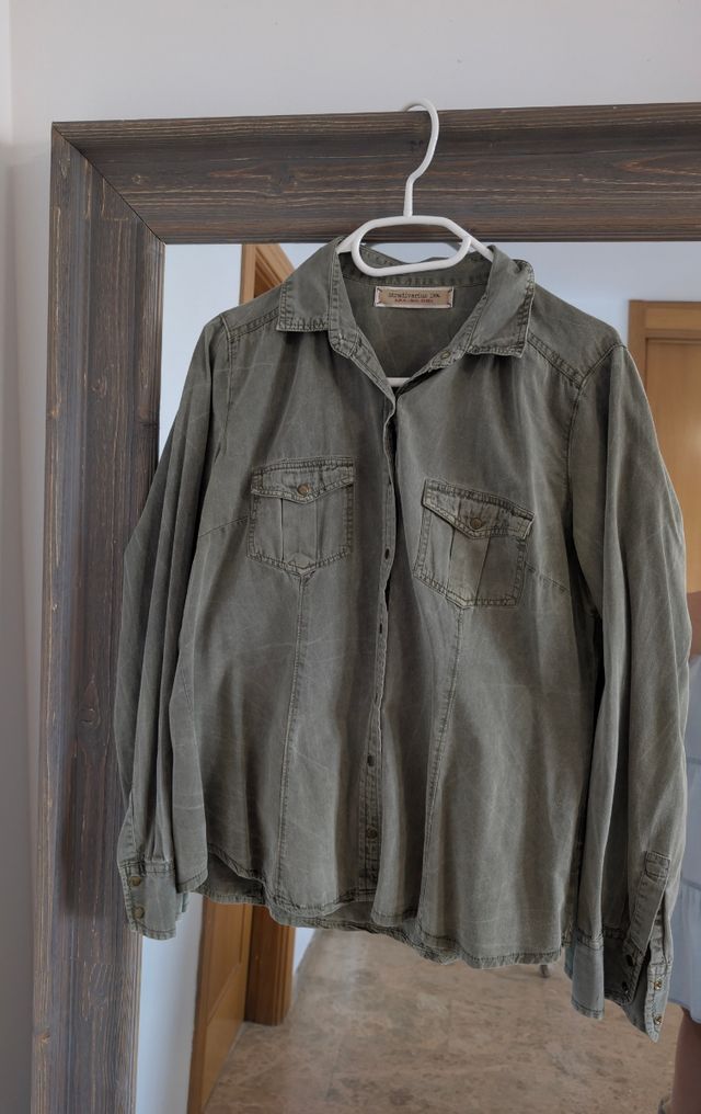 Camisa Stradivarius Verde Oliva