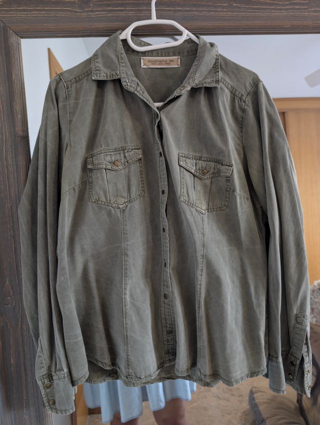 Camisa Stradivarius Verde Oliva