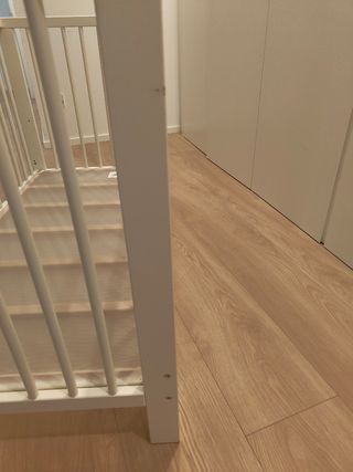 Cuna blanca con colchón