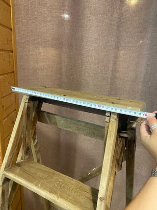 Escalera antigua de madera