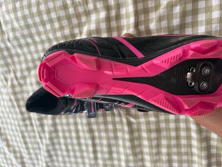 Zapatillas Spinning Negras y Rosas con calas