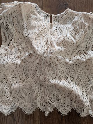 Camisa Zara encaje beige