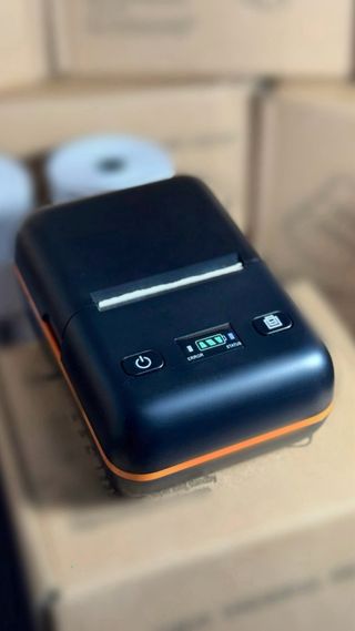 Impresora Térmica Portátil Negra y Naranja