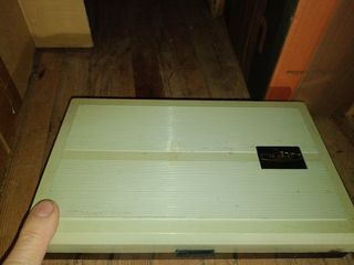 Scatola porta valvole radio