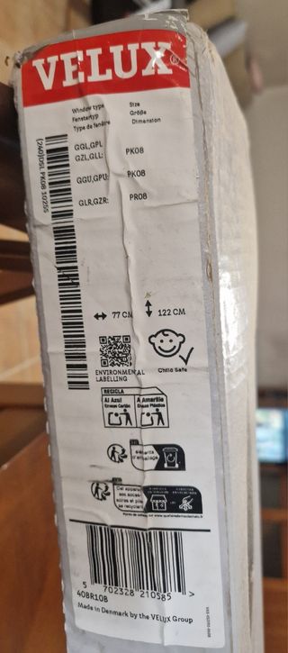 Persiana Velux 77cm x 122cm Nueva