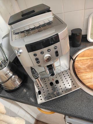 Cafetera Delonghi Magnifica S Smart