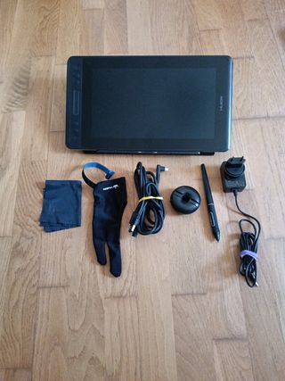 Huion Kamvas Pro 12 con maletín