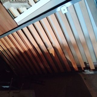 Somier y colchón de madera